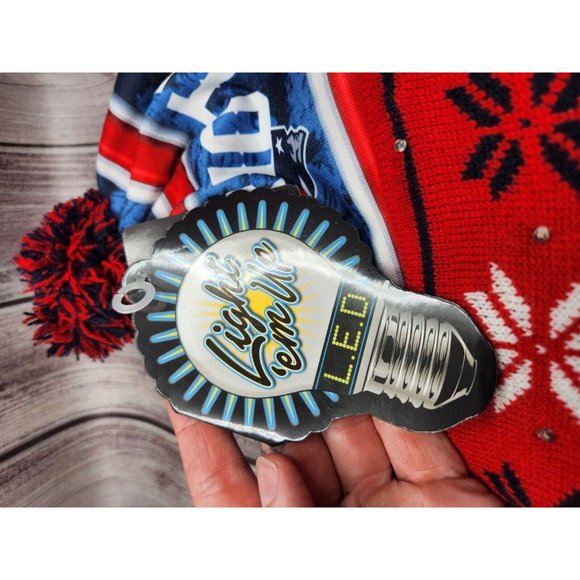 New England Patriots LED Light Up Knit Pom Pom Hat Beanie Cap NFL Official - Picture 6 of 9